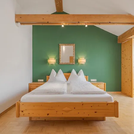Haus H.o.f. Apartment *
