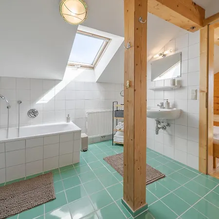 Haus H.o.f. Apartment *