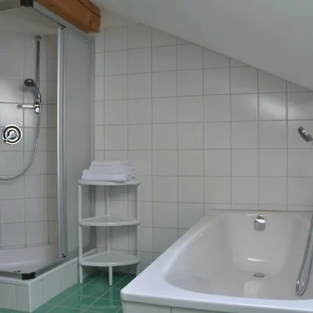 Haus H.o.f.